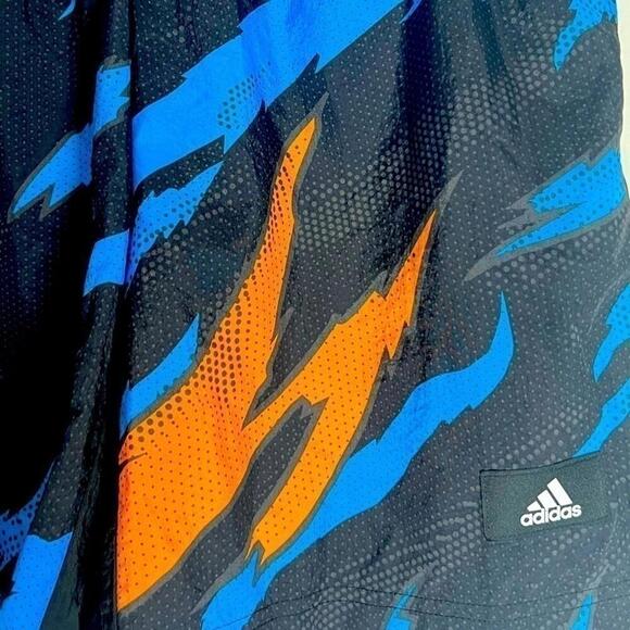 New Adidas Men's TRVL
Print Shorts in Black at Nordstrom, Size Medium - Picture 14 of 14